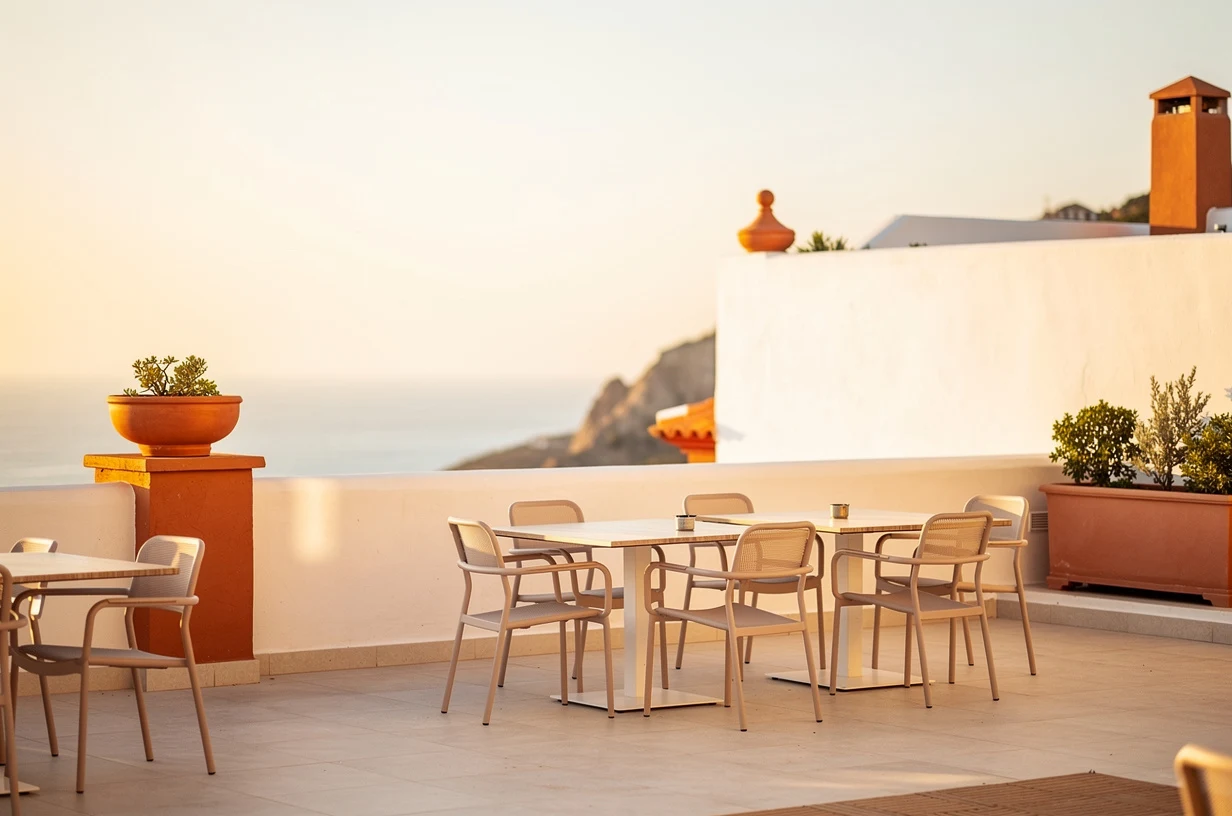 Открытие ресторана в Испании — вход заведения на Costa del Sol